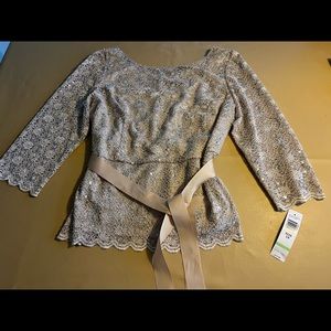 Woman’s Onyx Nite formal top size 1x with tag and never worn